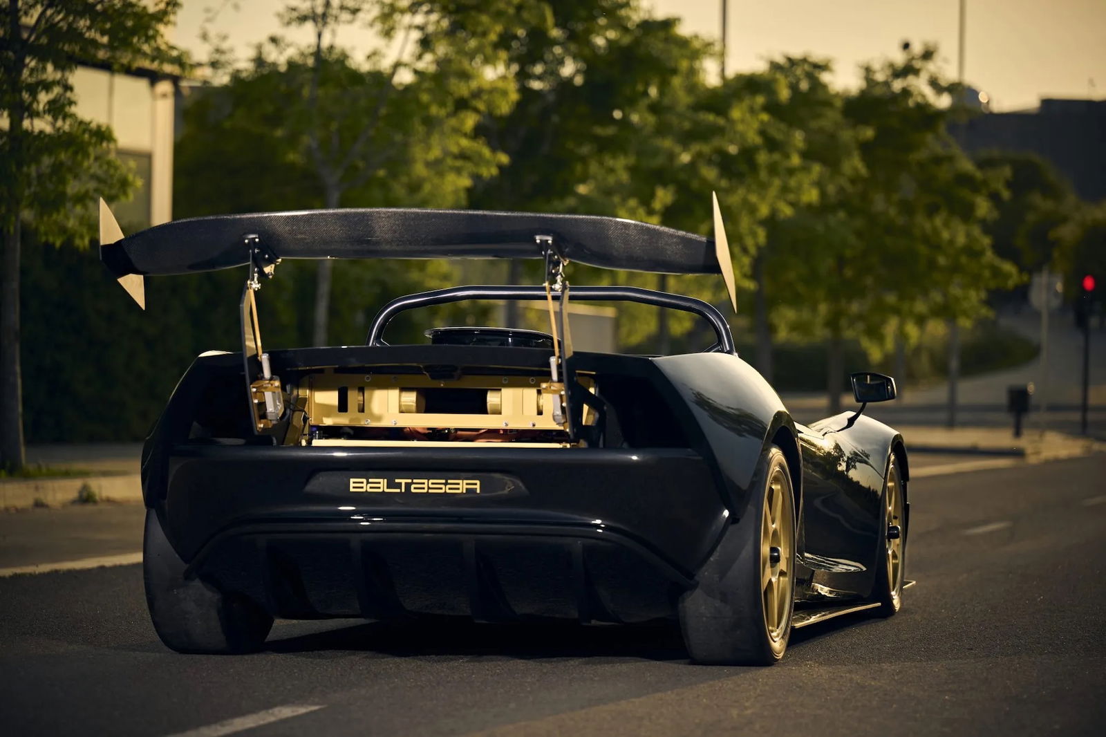 BALTASAR-REVOLT-R-CONCEPT-5-REAR-34-2048x1365