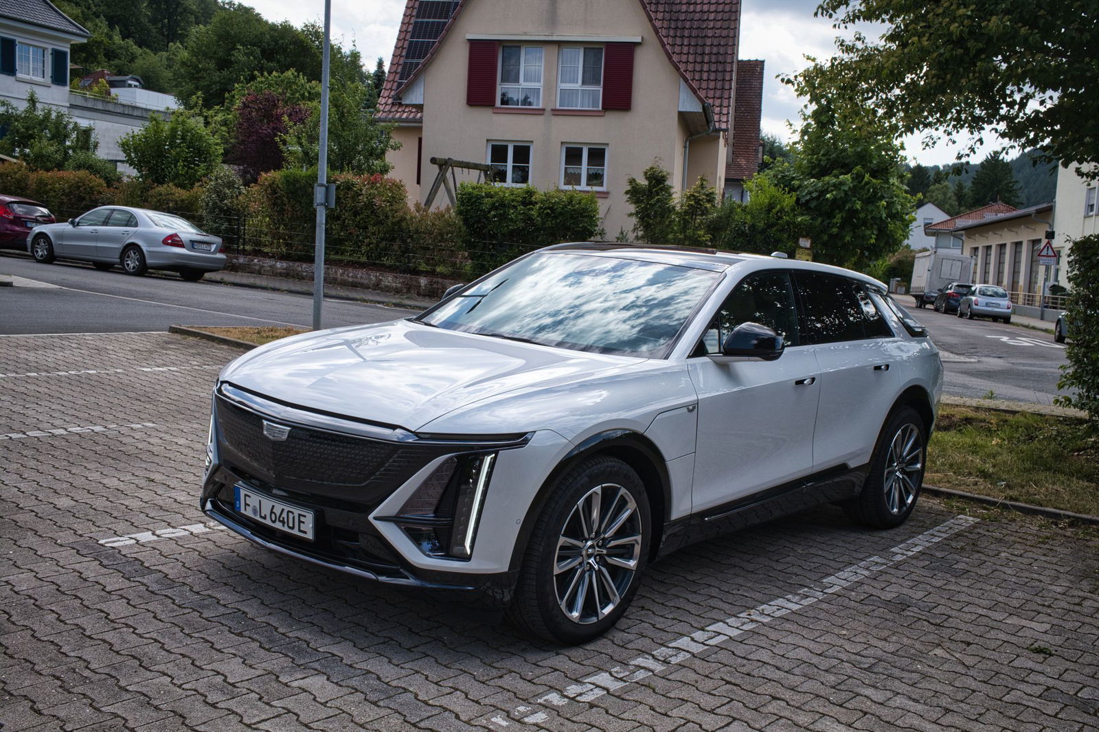 Cadillac Lyriq im Test: Gelassen in der Stadt und den Bergen