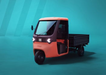 Fiat zeigt elektrischen Dreirad-Transporter Tris