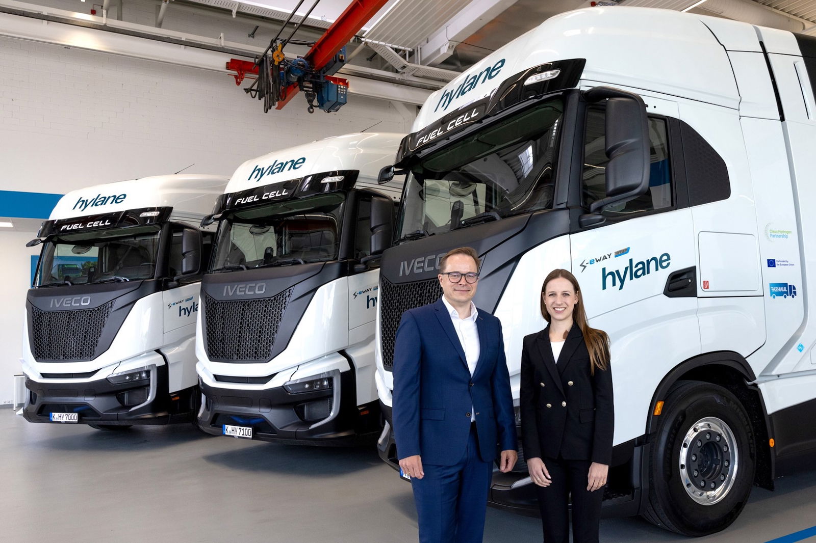 Hylane-flottet-drei-Wasserstoff-Lkw-von-Iveco-ein