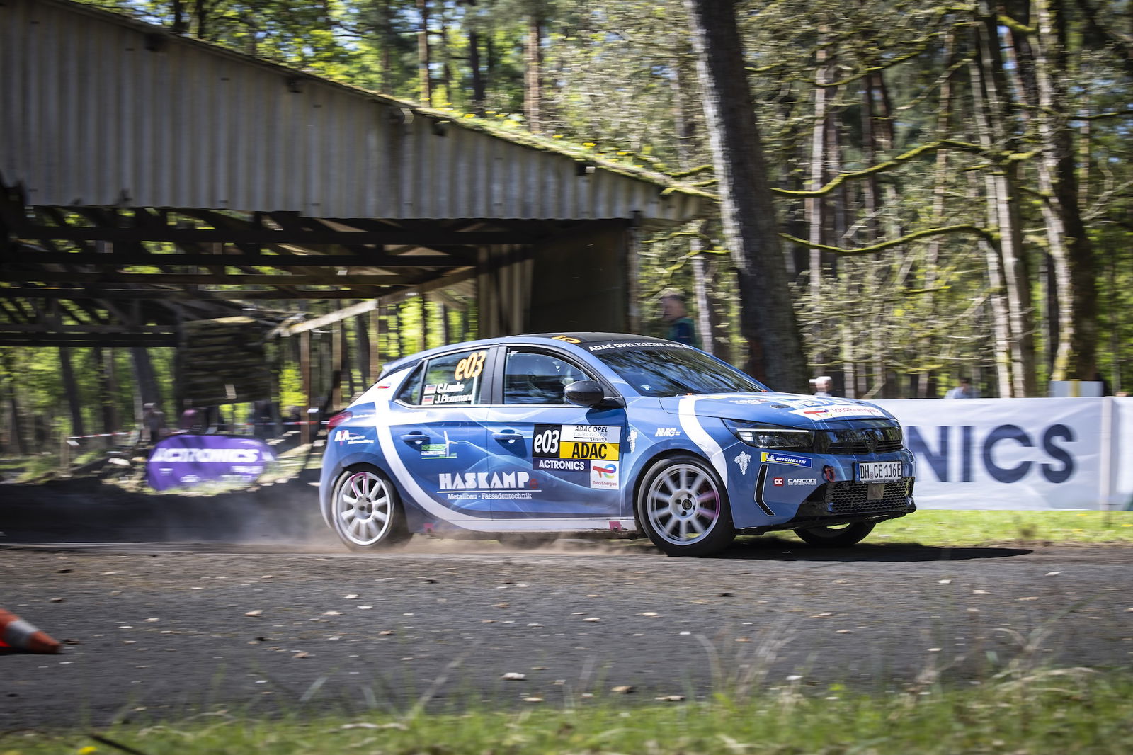 Ladeinfrastruktur-ADAC-Opel-Electric-Rally-Rennen