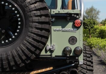 The-Landrovers-Defender-Restomod