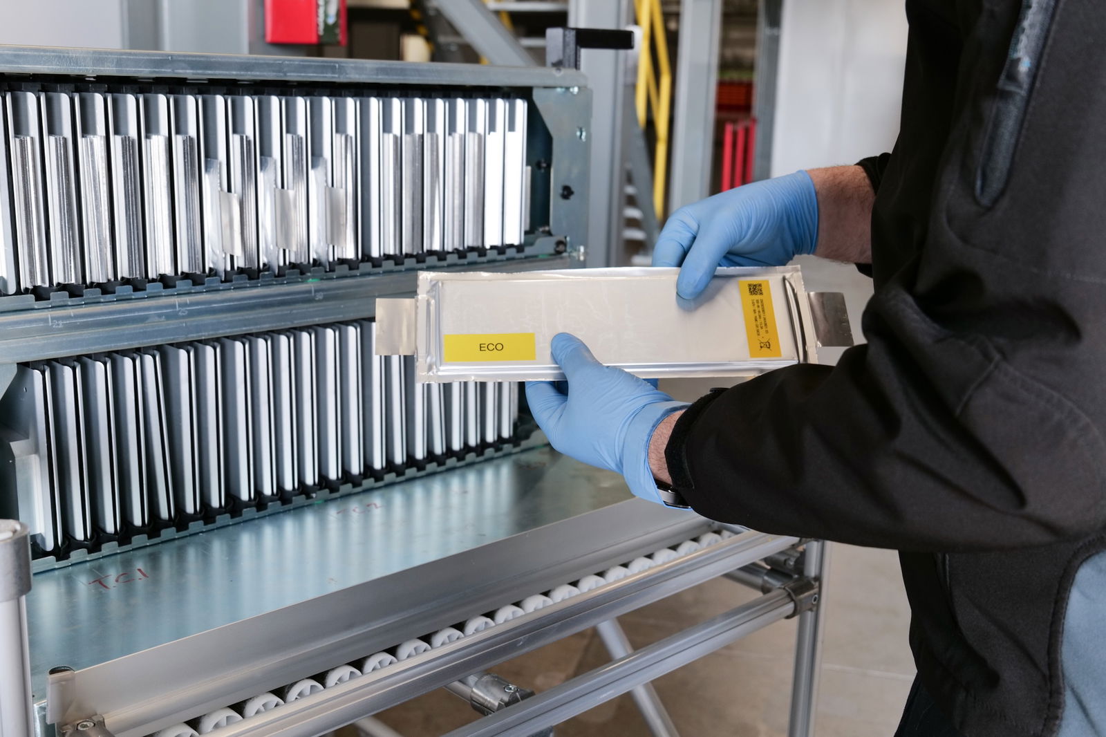 Altilium-entwickelt-E-Auto-Batterie-aus-recycelten-Materialien