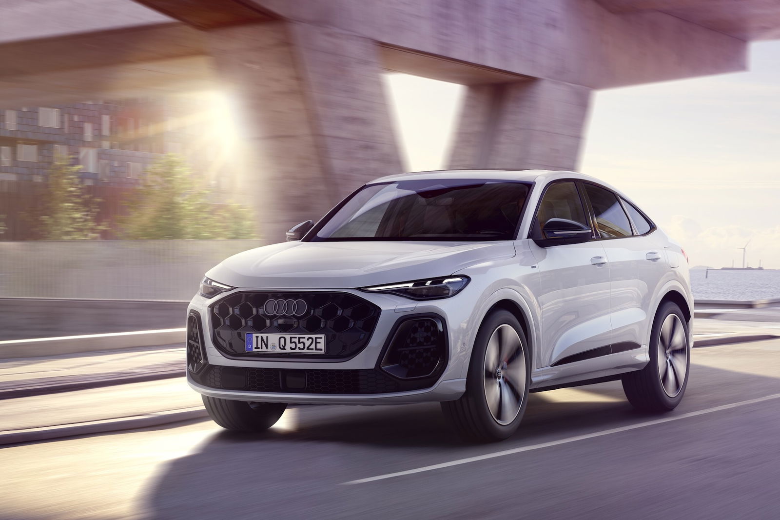 Audi-Q5-Plug-in-Hybrid-jetzt-mit-bis-zu-100-Elektro-Kilometern