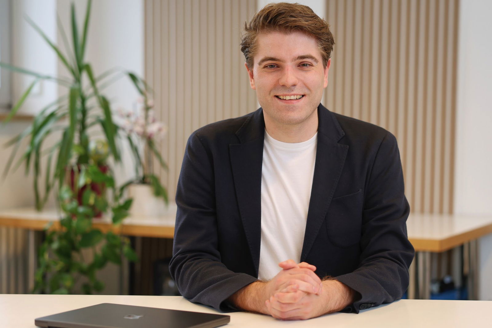 Lemonflow-ai-bringt-KI-Support-an-die-Lades-ule