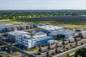 BASF Schwarzheide recycelt 40.000 E-Auto-Akkus jährlich