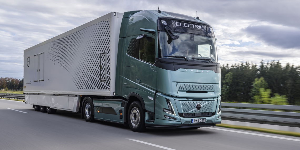 Volvo Trucks startet mit Elektro-Lkw beim E-Cannonball