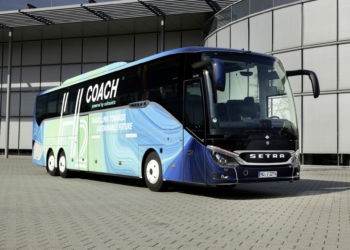 Daimler testet Wasserstoff-Reisebus H₂ Coach von Setra