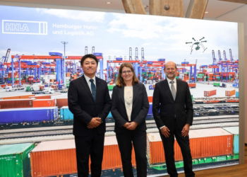 Daimler begründet neue strategische Partnerschaft für Flüssigwasserstoff in Europa mit